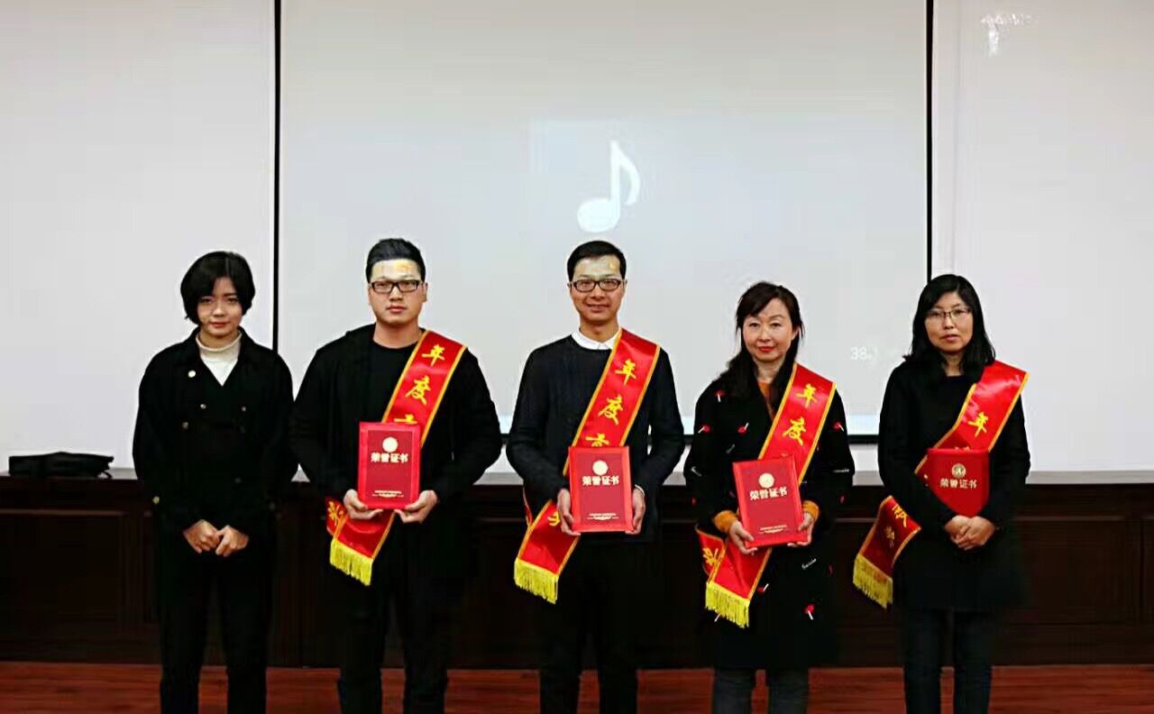 C:\Documents and Settings\闂€佸笀\妗岄潰\12345.jpg